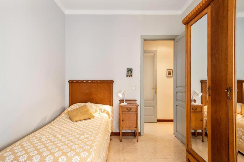 Figueres Old Town Apartment Exterior photo