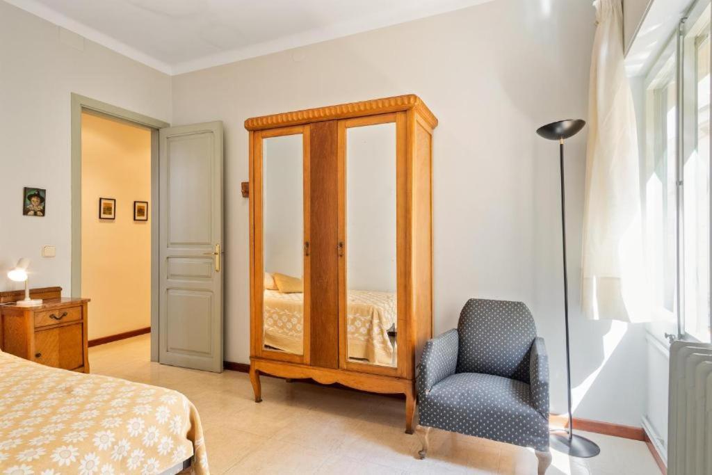Figueres Old Town Apartment Exterior photo