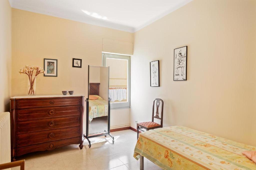 Figueres Old Town Apartment Exterior photo