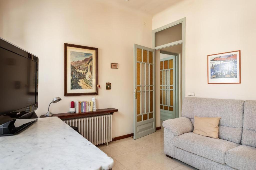Figueres Old Town Apartment Exterior photo